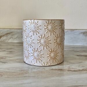 🪞 NEW sunburst pattern boho chic planter vase in ivory